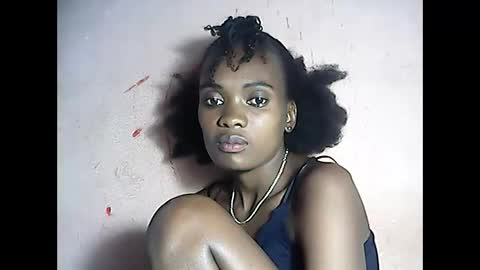 Snapshot of emerence9794 chatting on March 27, 8:26 am Emerence9794 online show from March 27, 8:26 am