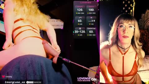 Snapshot of emerylune_xo chatting on April 8, 5:40 am Emery Lune online show from April 8, 5:40 am