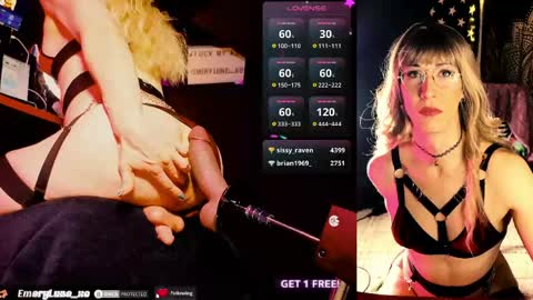 Snapshot of emerylune_xo chatting on April 17, 5:54 am Emery Lune online show from April 17, 5:54 am
