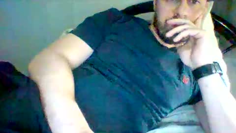 Snapshot of emgee88 chatting on April 9, 7:41 pm emgee88 online show from April 9, 7:41 pm