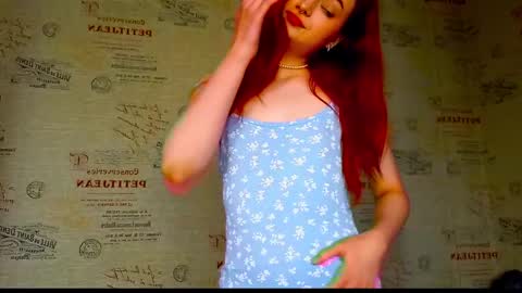 Snapshot of emi_less chatting on September 15, 1:55 pm Emi online show from September 15, 1:55 pm