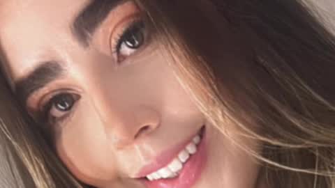 emi_royse online show from March 12, 7:06 pm