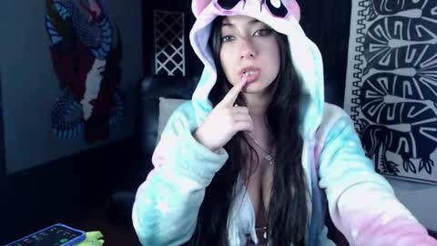 Antonella  online show from February 21, 9:00 pm