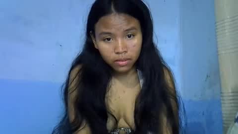Snapshot of emiehottie chatting on June 1, 10:55 pm Ami online show from June 1, 10:55 pm
