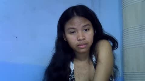 Snapshot of emiehottie chatting on June 10, 9:46 pm Ami online show from June 10, 9:46 pm