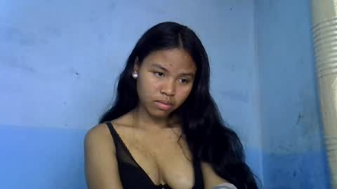 Snapshot of emiehottie chatting on June 12, 9:03 pm Ami online show from June 12, 9:03 pm