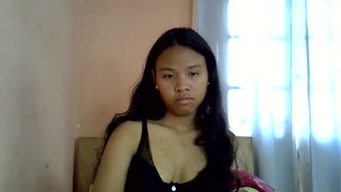 Snapshot of emiehottie chatting on June 13, 9:18 am Ami online show from June 13, 9:18 am