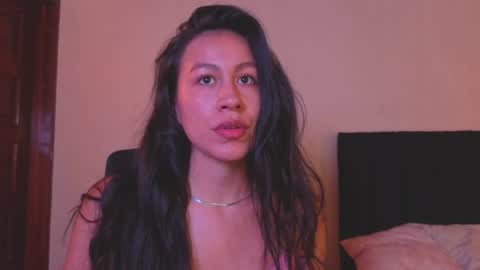 Emilia Gomez online show from July 12, 4:20 pm