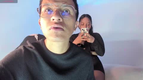 Snapshot of emiily15_ chatting on November 30, 8:13 pm Emi online show from November 30, 8:13 pm