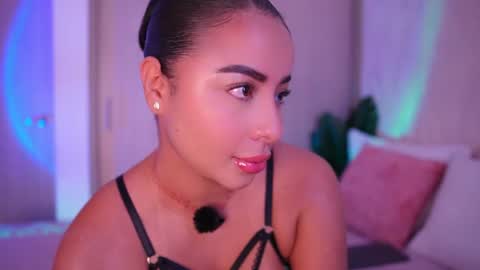    online show from July 11, 7:27 pm