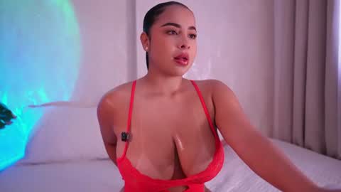    online show from August 3, 7:28 pm