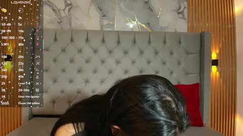 Emiily Carter online show from November 3, 8:21 pm