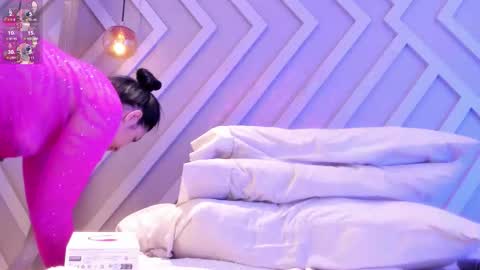 Emily online show from September 23, 10:40 am