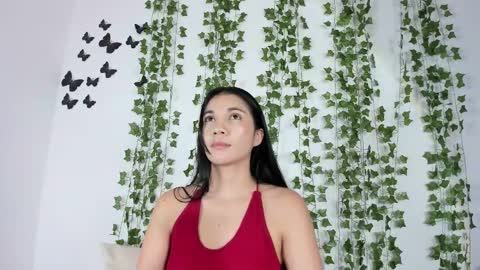 Snapshot of emiily_parkerr chatting on February 21, 3:07 am Emily online show from February 21, 3:07 am