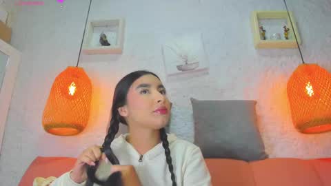 Emily online show from October 22, 12:05 pm