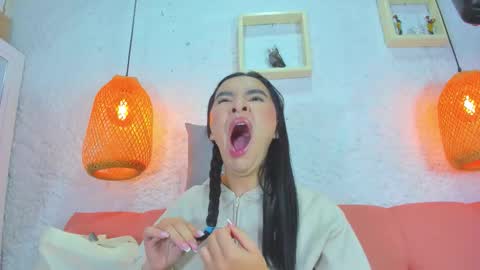 Emily online show from November 7, 12:05 pm