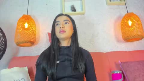 Emily online show from November 10, 12:04 pm