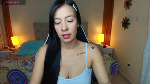 emiily_skinny online show from July 9, 10:25 pm