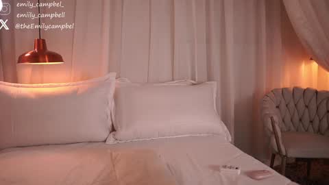 Emily Campbell online show from October 7, 2:31 am