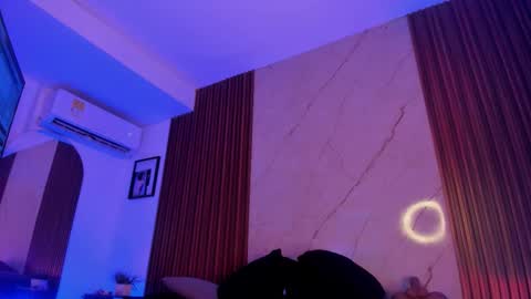   online show from October 14, 11:38 pm