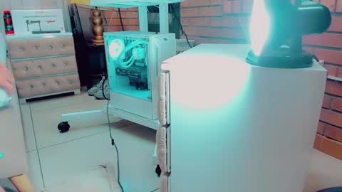 EmillySaenz online show from January 20, 3:39 pm