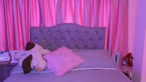 Emily online show from October 24, 2:57 pm