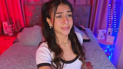 Snapshot of emiiscoot_1 chatting on April 17, 12:02 am Emily online show from April 17, 12:02 am