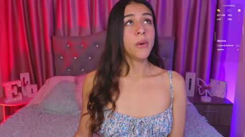 Snapshot of emiiscoot_1 chatting on June 3, 12:35 am Emily online show from June 3, 12:35 am