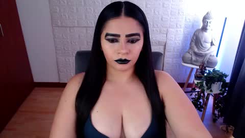 POWERFULL GODDESS EMILI online show from December 2, 6:32 pm