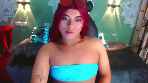 Emili roux online show from January 13, 1:17 pm