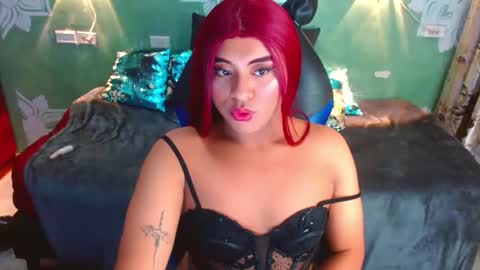 Emili roux online show from January 13, 7:21 pm