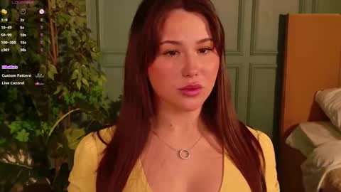 Snapshot of emilia_dream chatting on February 28, 6:20 pm emilia_dream online show from February 28, 6:20 pm