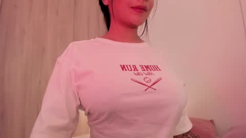 Emilia Big Boobs online show from December 4, 3:10 pm