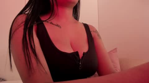 Emilia Big Boobs online show from December 5, 3:48 am