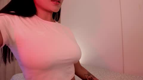 Emilia Big Boobs online show from January 3, 5:10 pm