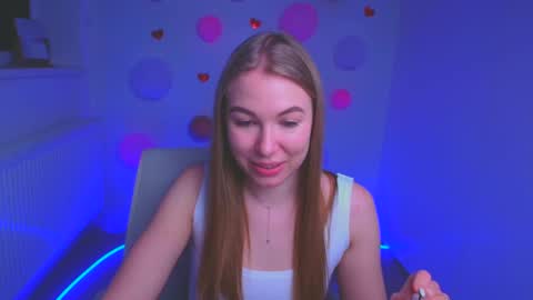 Snapshot of emilia_ilia chatting on March 3, 3:09 pm Emilia online show from March 3, 3:09 pm