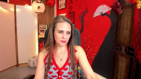 Snapshot of emiliabedy chatting on October 30, 9:11 am Emilia Bedy online show from October 30, 9:11 am