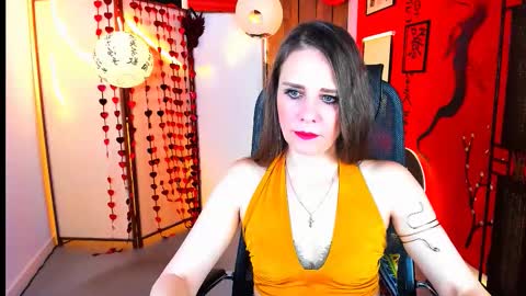 Snapshot of emiliabedy chatting on February 16, 9:27 am Emilia Bedy online show from February 16, 9:27 am