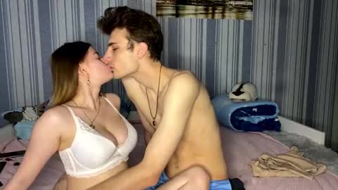 Jake And Emilia online show from November 19, 12:16 pm