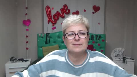 EmiliaGree online show from October 7, 5:21 pm