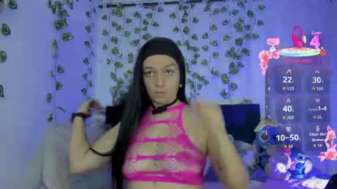 EmiliaRose online show from June 19, 12:37 am