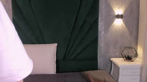 Emilie online show from March 27, 11:43 am