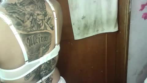 emiliejoy online show from March 14, 4:18 am