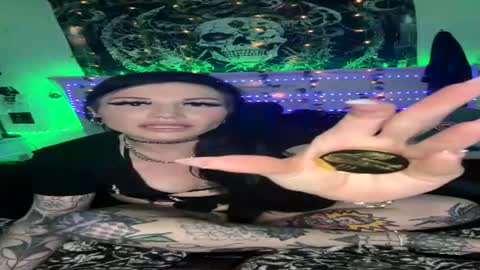 emilietreez online show from July 10, 5:12 am