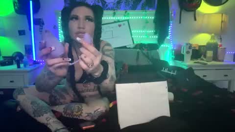 emilietreez online show from July 15, 3:56 am