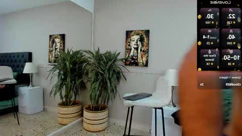 Snapshot of emilio_brandon chatting on October 12, 11:09 am Emilio online show from October 12, 11:09 am