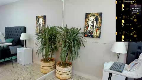 Snapshot of emilio_brandon chatting on October 15, 10:59 am Emilio online show from October 15, 10:59 am