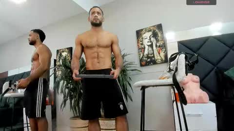 Snapshot of emilio_brandon chatting on November 3, 11:44 am Emilio online show from November 3, 11:44 am