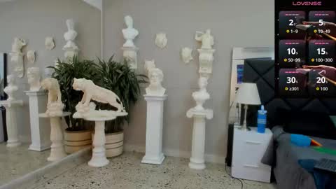 Emilio online show from November 18, 10:09 am