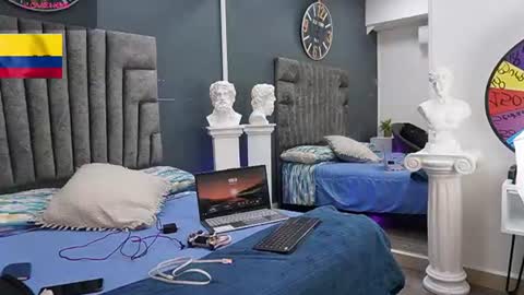 Emilio online show from July 31, 11:09 am